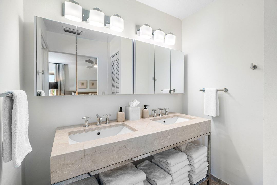 En Venta: $1,995,000 (5 camas, 3 baños, 2860 Pies cuadrados)