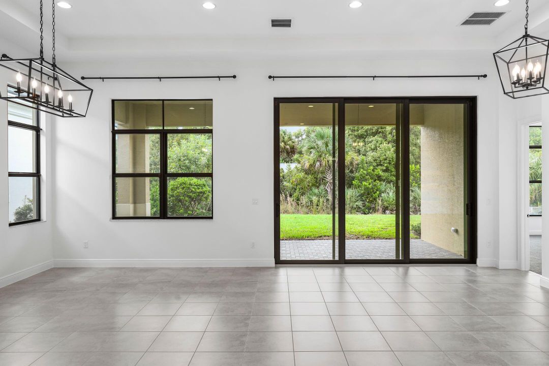 En Renta: $8,500 (4 camas, 3 baños, 2917 Pies cuadrados)