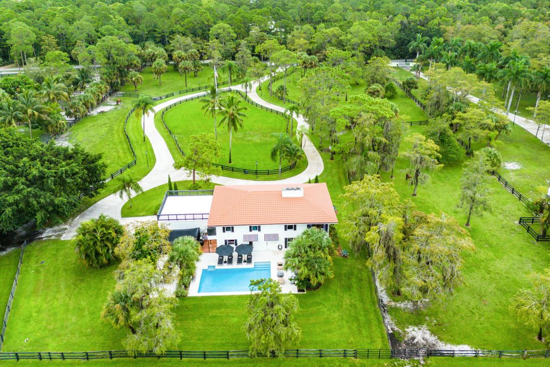 En Venta: $1,995,000 (5 camas, 3 baños, 2860 Pies cuadrados)