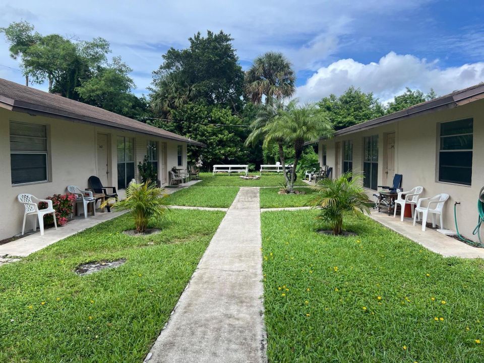 Activo con contrato: $999,900 (0 camas, 0 baños, 4292 Pies cuadrados)