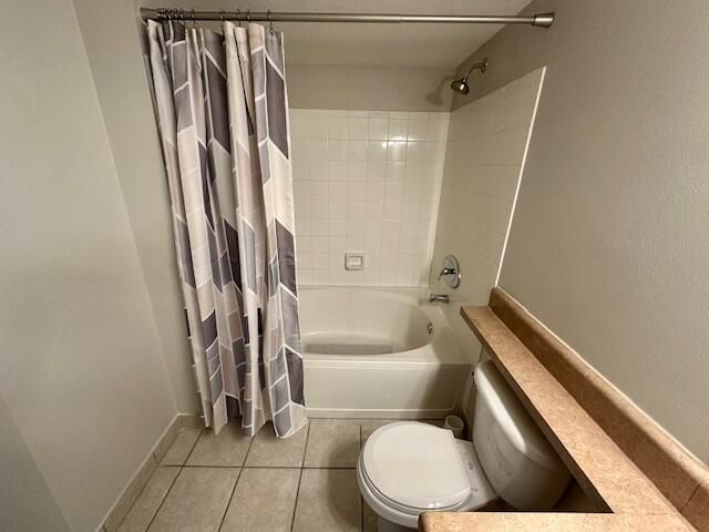 合同活跃: $3,200 (3 贝兹, 2 浴室, 1233 平方英尺)