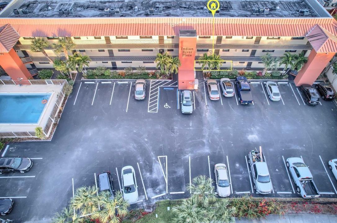 На продажу: $252,500 (2 спален, 2 ванн, 936 Квадратных фут)