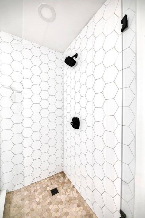 На продажу: $252,500 (2 спален, 2 ванн, 936 Квадратных фут)