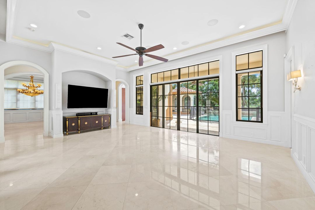 For Rent: $10,000 (5 beds, 4 baths, 4592 Square Feet)