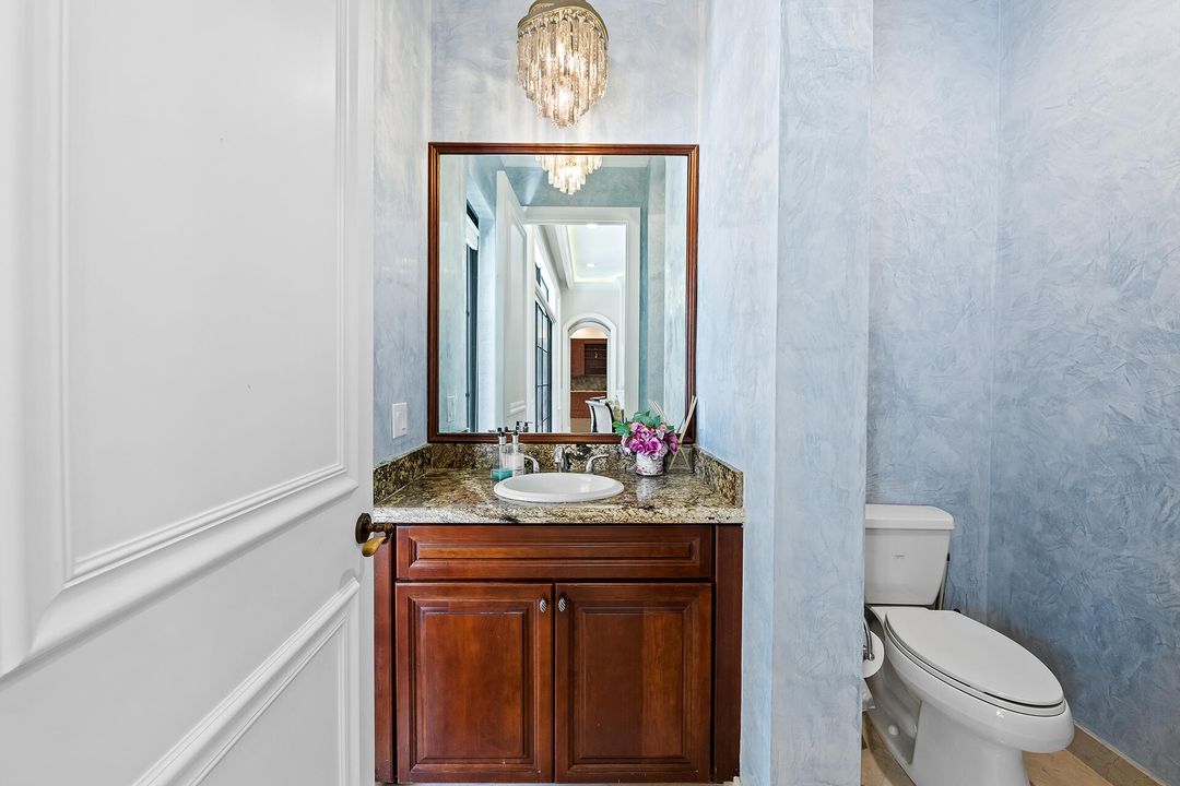 For Rent: $10,000 (5 beds, 4 baths, 4592 Square Feet)