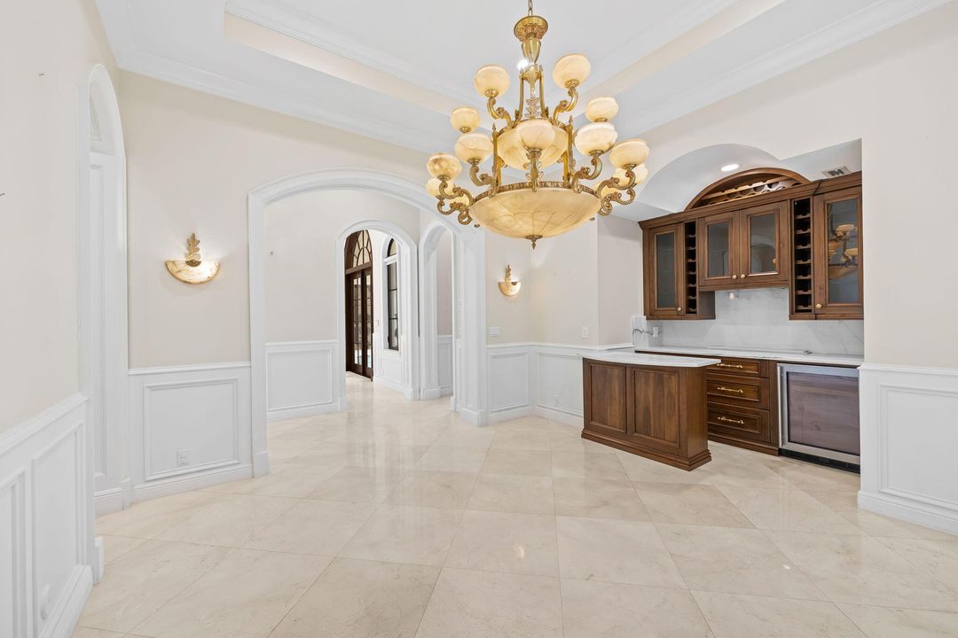 For Rent: $10,000 (5 beds, 4 baths, 4592 Square Feet)