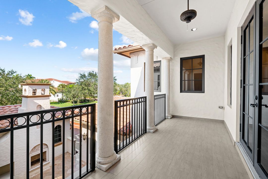 For Rent: $10,000 (5 beds, 4 baths, 4592 Square Feet)