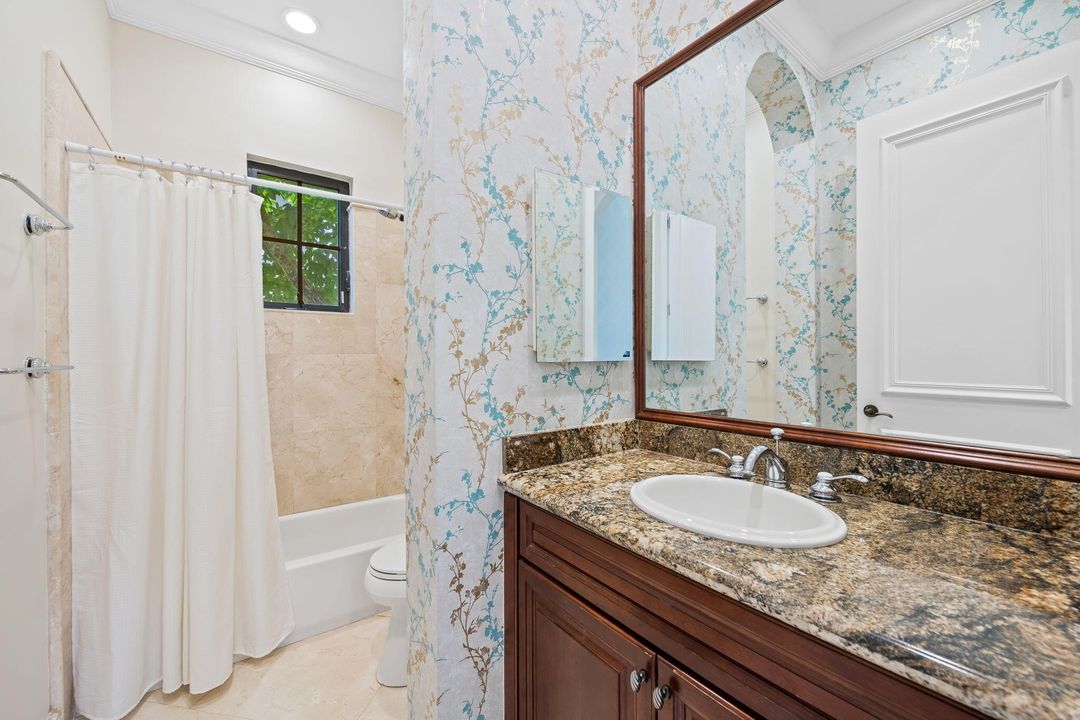 For Rent: $10,000 (5 beds, 4 baths, 4592 Square Feet)