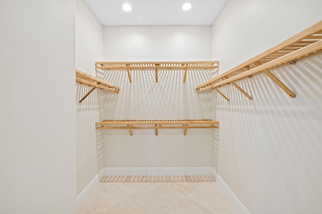 For Rent: $10,000 (5 beds, 4 baths, 4592 Square Feet)