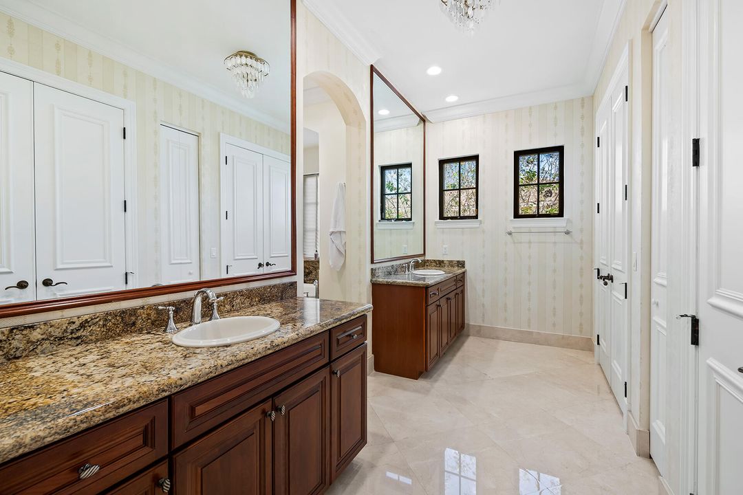 For Rent: $10,000 (5 beds, 4 baths, 4592 Square Feet)