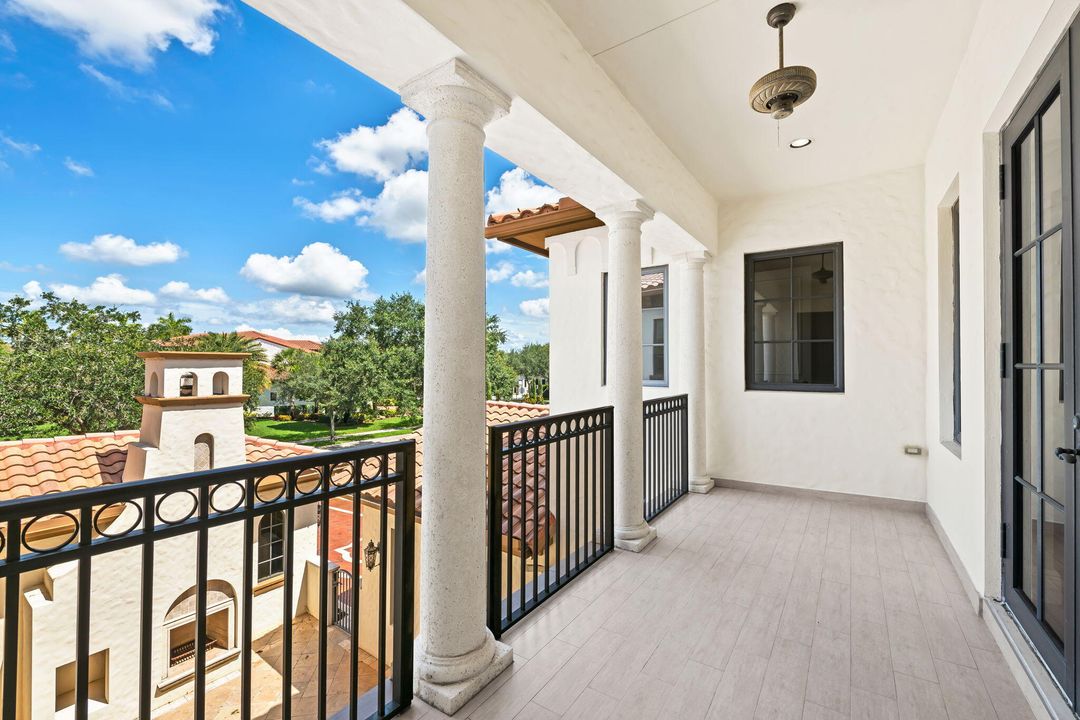 For Rent: $10,000 (5 beds, 4 baths, 4592 Square Feet)