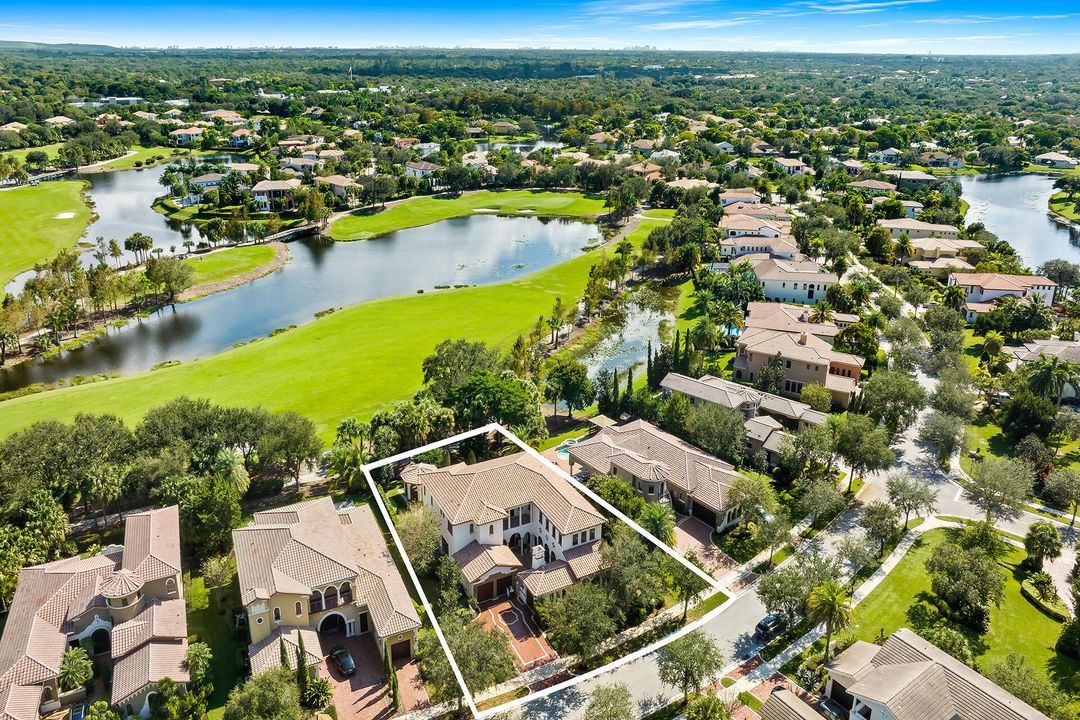 For Rent: $10,000 (5 beds, 4 baths, 4592 Square Feet)