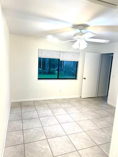For Rent: $1,850 (2 beds, 2 baths, 921 Square Feet)