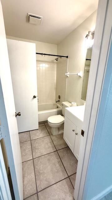 For Rent: $1,850 (2 beds, 2 baths, 921 Square Feet)