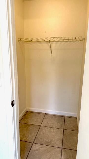 For Rent: $1,850 (2 beds, 2 baths, 921 Square Feet)