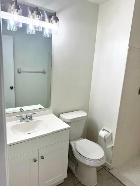 For Rent: $1,850 (2 beds, 2 baths, 921 Square Feet)