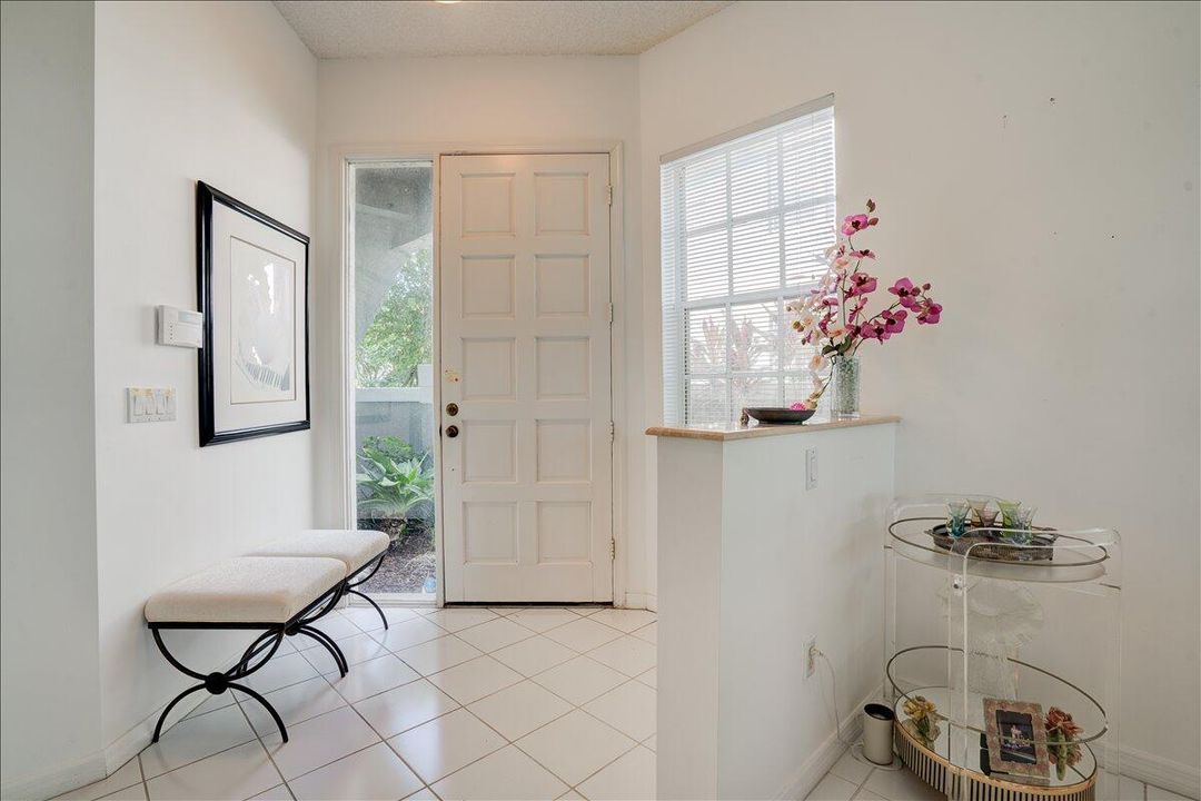 На продажу: $169,000 (3 спален, 2 ванн, 1807 Квадратных фут)