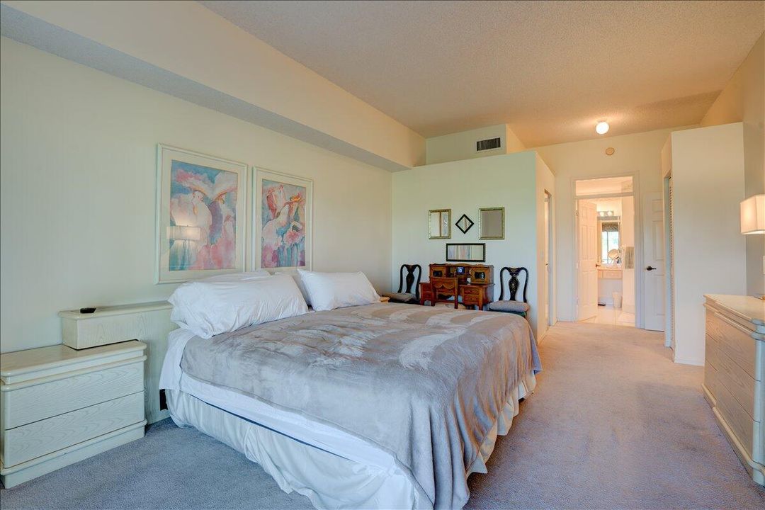 На продажу: $169,000 (3 спален, 2 ванн, 1807 Квадратных фут)