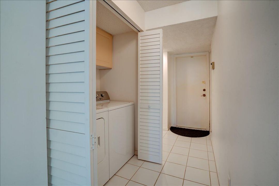 На продажу: $169,000 (3 спален, 2 ванн, 1807 Квадратных фут)