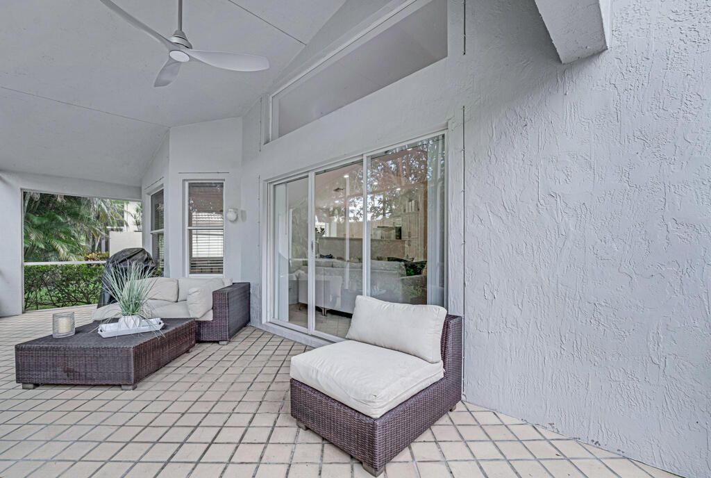 Active With Contract: $428,000 (3 beds, 2 baths, 1800 Square Feet)