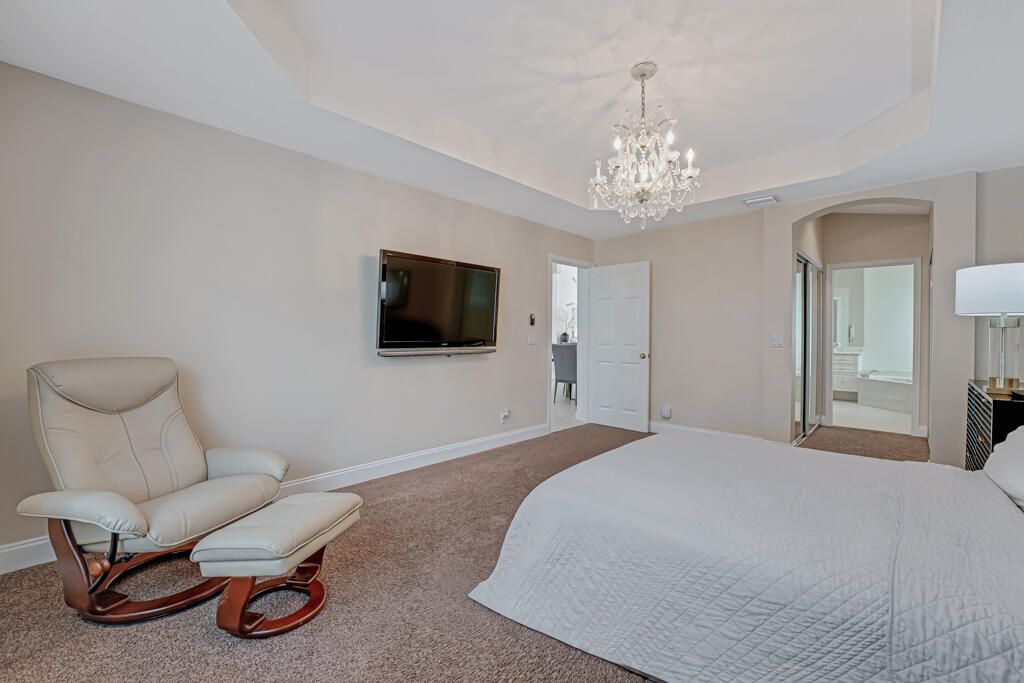 Active With Contract: $428,000 (3 beds, 2 baths, 1800 Square Feet)