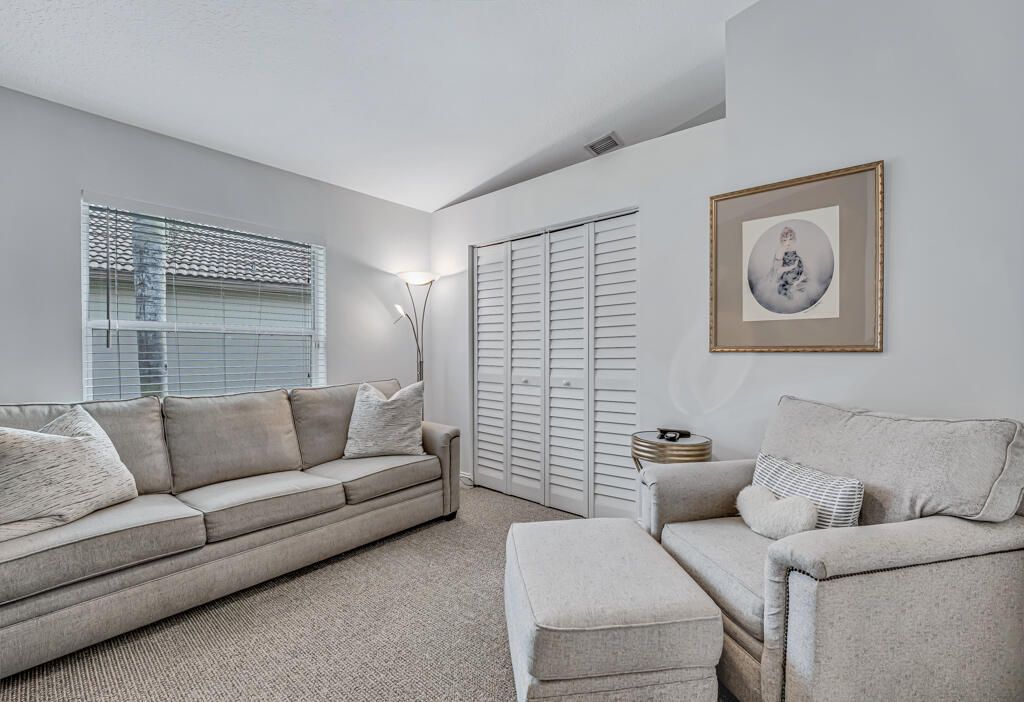 Active With Contract: $428,000 (3 beds, 2 baths, 1800 Square Feet)