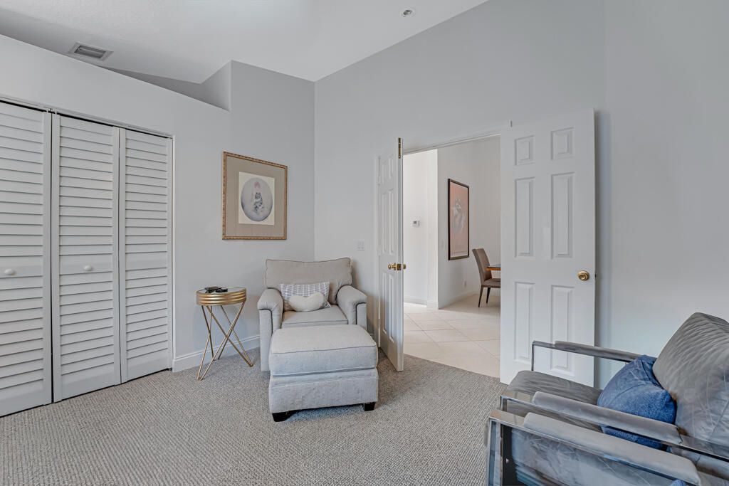 Active With Contract: $428,000 (3 beds, 2 baths, 1800 Square Feet)