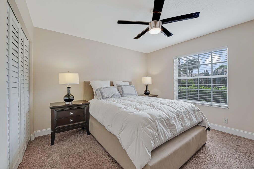 Active With Contract: $428,000 (3 beds, 2 baths, 1800 Square Feet)