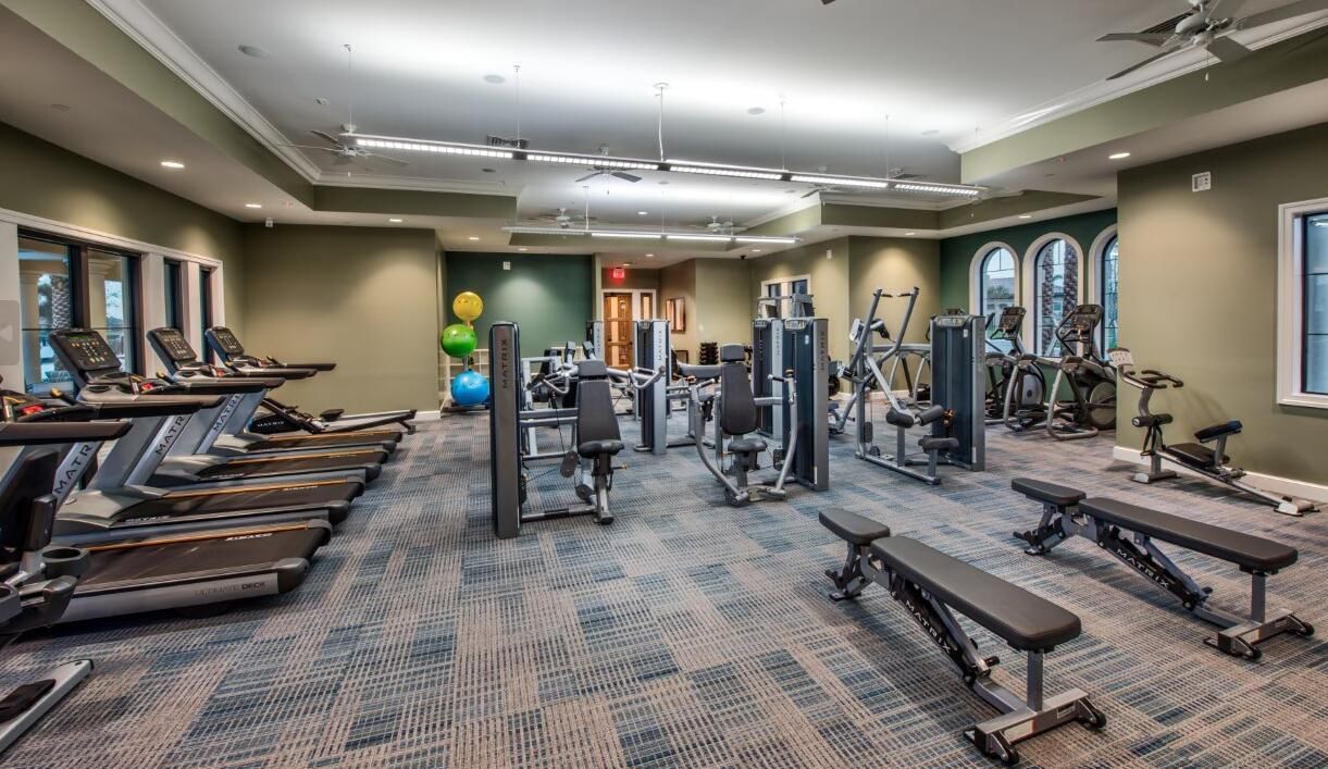 Под контрактом: $599,106 (3 спален, 3 ванн, 2590 Квадратных фут)