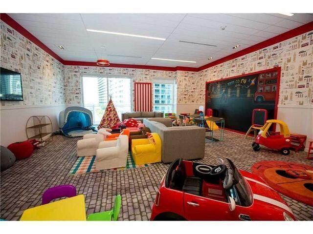 For Sale: $479,000 (0 beds, 1 baths, 506 Square Feet)