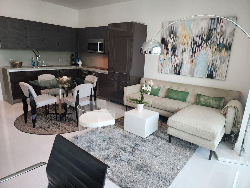 For Sale: $479,000 (0 beds, 1 baths, 506 Square Feet)