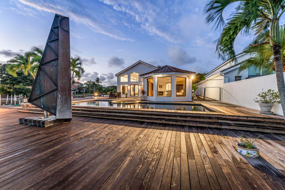 На продажу: $4,300,000 (5 спален, 6 ванн, 4489 Квадратных фут)