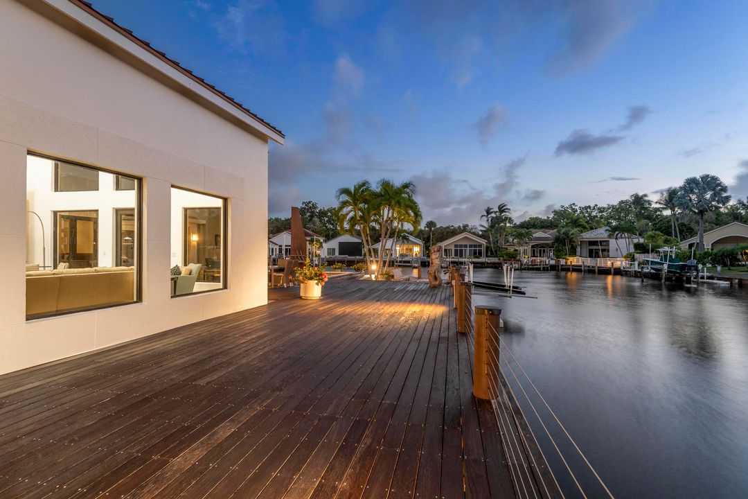 На продажу: $4,300,000 (5 спален, 6 ванн, 4489 Квадратных фут)