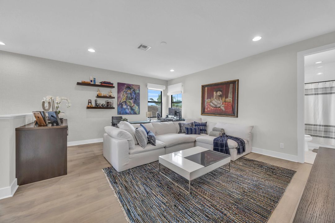 For Sale: $2,200,000 (3 beds, 3 baths, 3162 Square Feet)