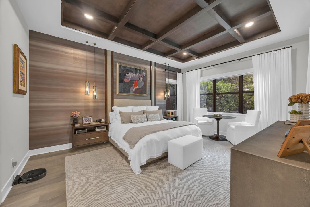 For Sale: $2,200,000 (3 beds, 3 baths, 3162 Square Feet)