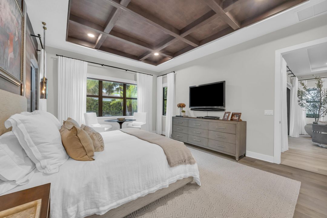 For Sale: $2,200,000 (3 beds, 3 baths, 3162 Square Feet)