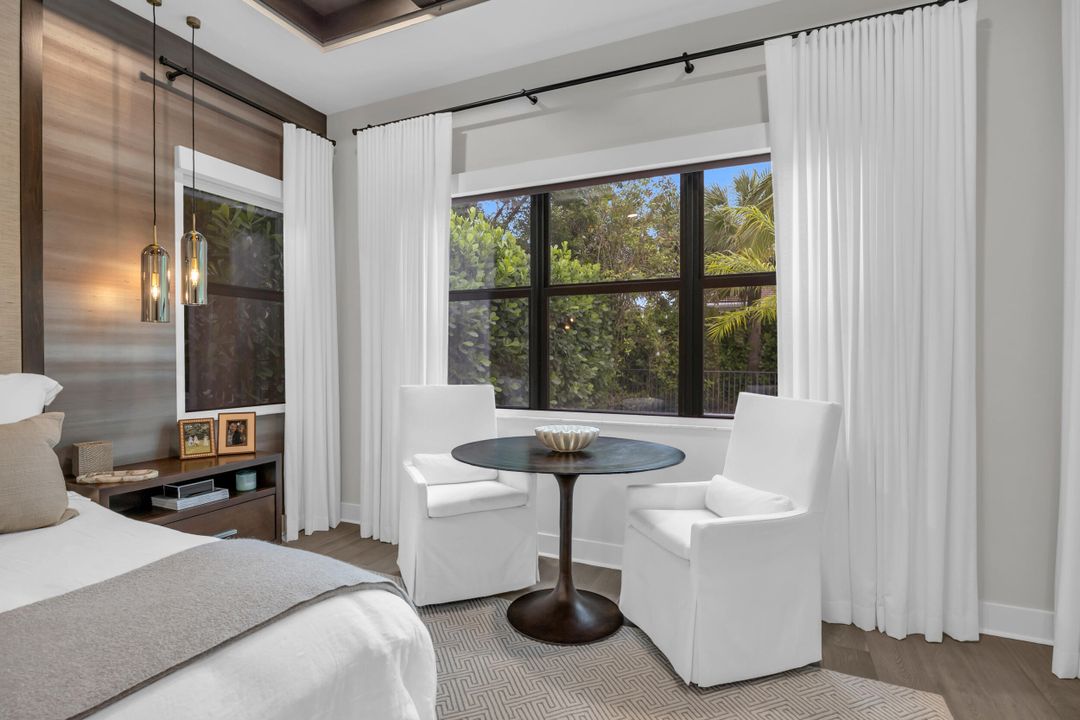 For Sale: $2,200,000 (3 beds, 3 baths, 3162 Square Feet)