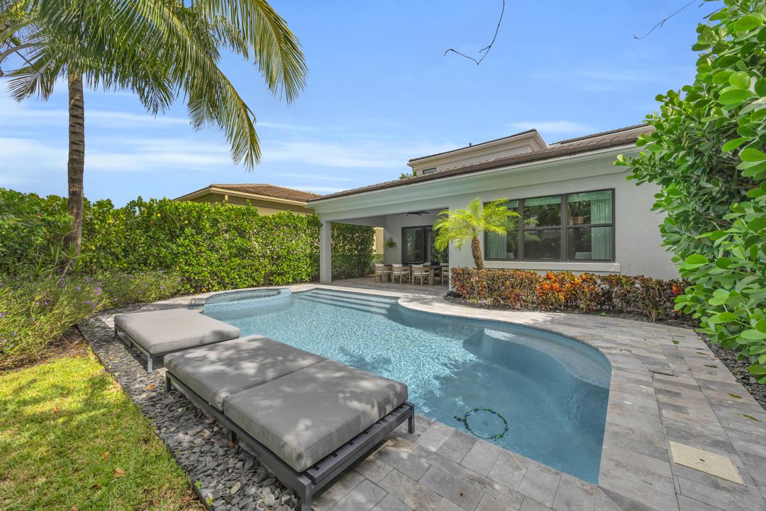 For Sale: $2,200,000 (3 beds, 3 baths, 3162 Square Feet)