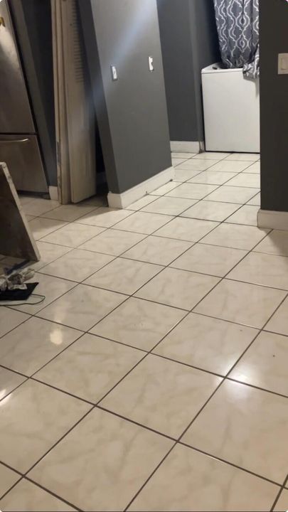 待售: $170,000 (2 贝兹, 2 浴室, 1005 平方英尺)