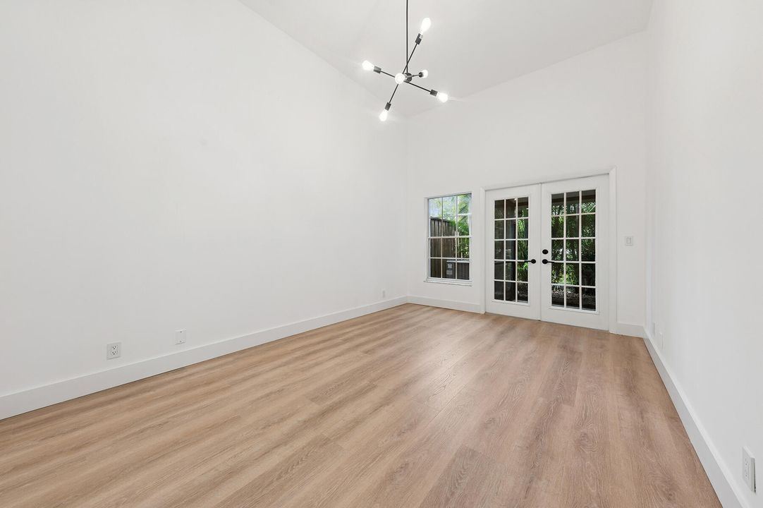 En Venta: $775,000 (3 camas, 2 baños, 1762 Pies cuadrados)