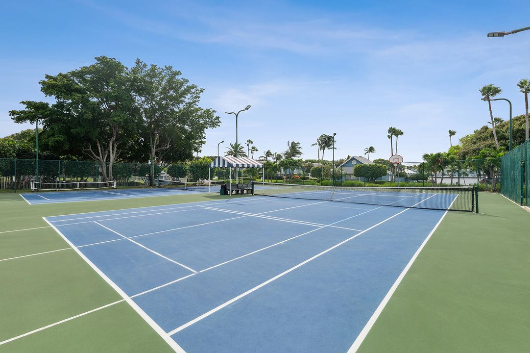 En Venta: $775,000 (3 camas, 2 baños, 1762 Pies cuadrados)