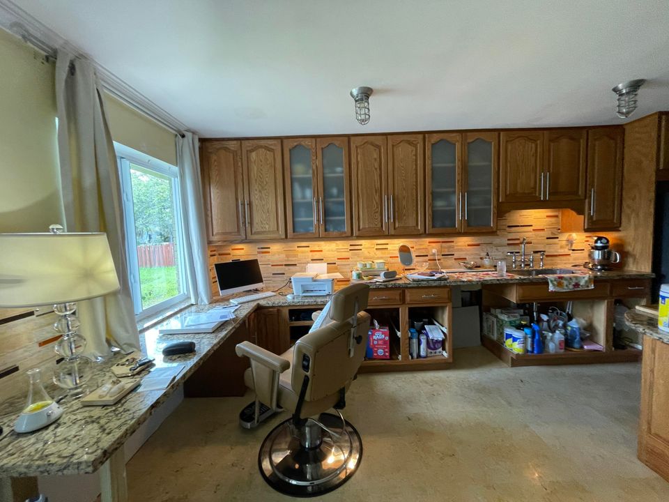 Active With Contract: $719,000 (0 beds, 0 baths, 2313 Square Feet)