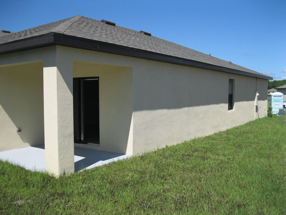 出租: $2,350 (4 贝兹, 2 浴室, 1828 平方英尺)