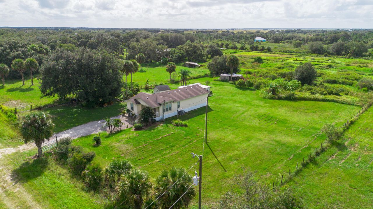 На продажу: $349,900 (3 спален, 2 ванн, 1631 Квадратных фут)