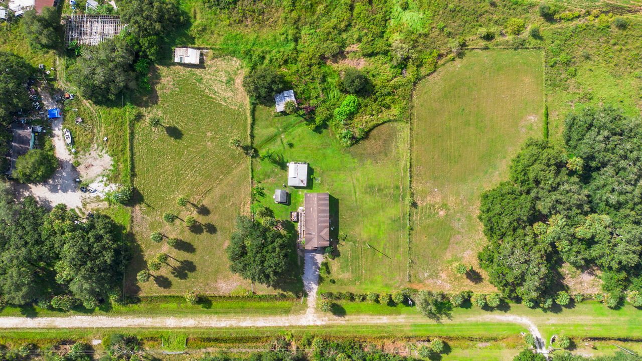 На продажу: $349,900 (3 спален, 2 ванн, 1631 Квадратных фут)