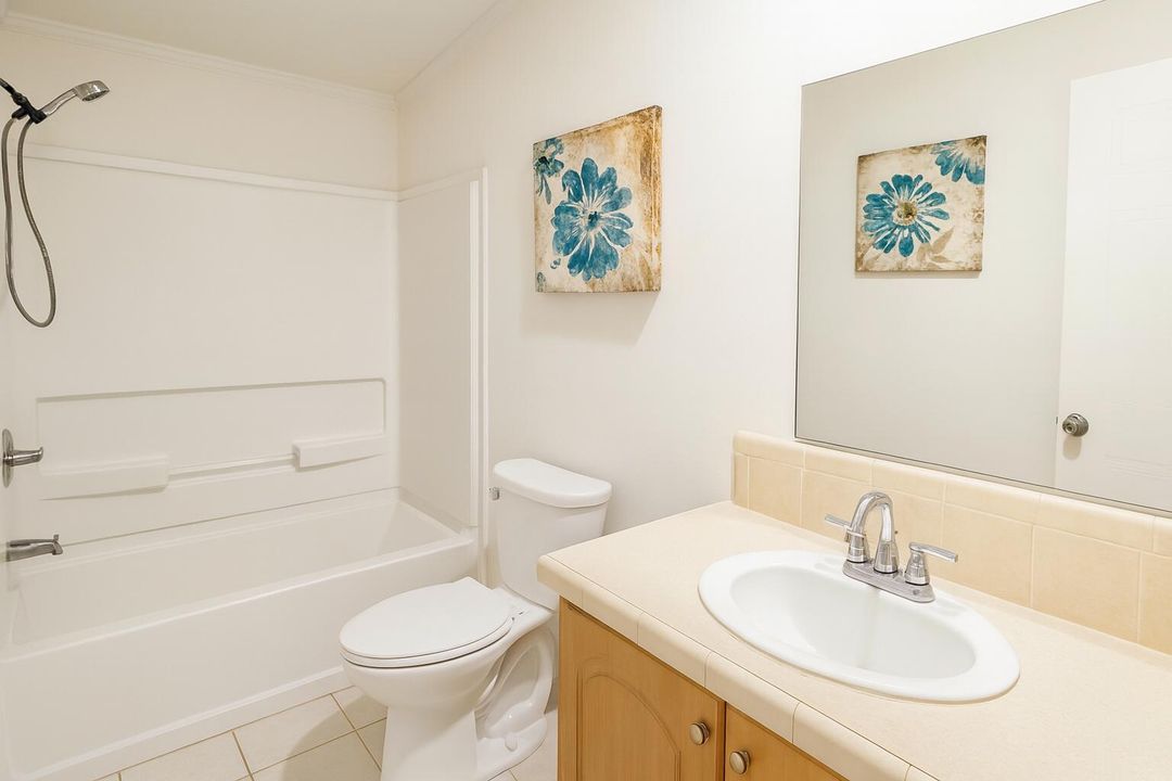 На продажу: $349,900 (3 спален, 2 ванн, 1631 Квадратных фут)