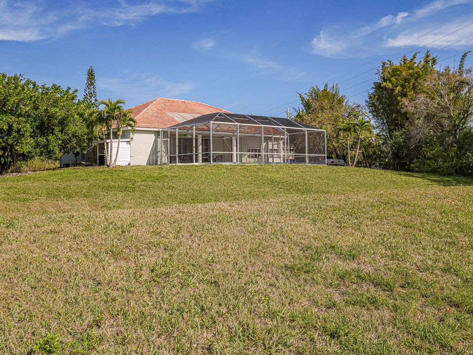 Activo con contrato: $995,000 (3 camas, 2 baños, 2221 Pies cuadrados)