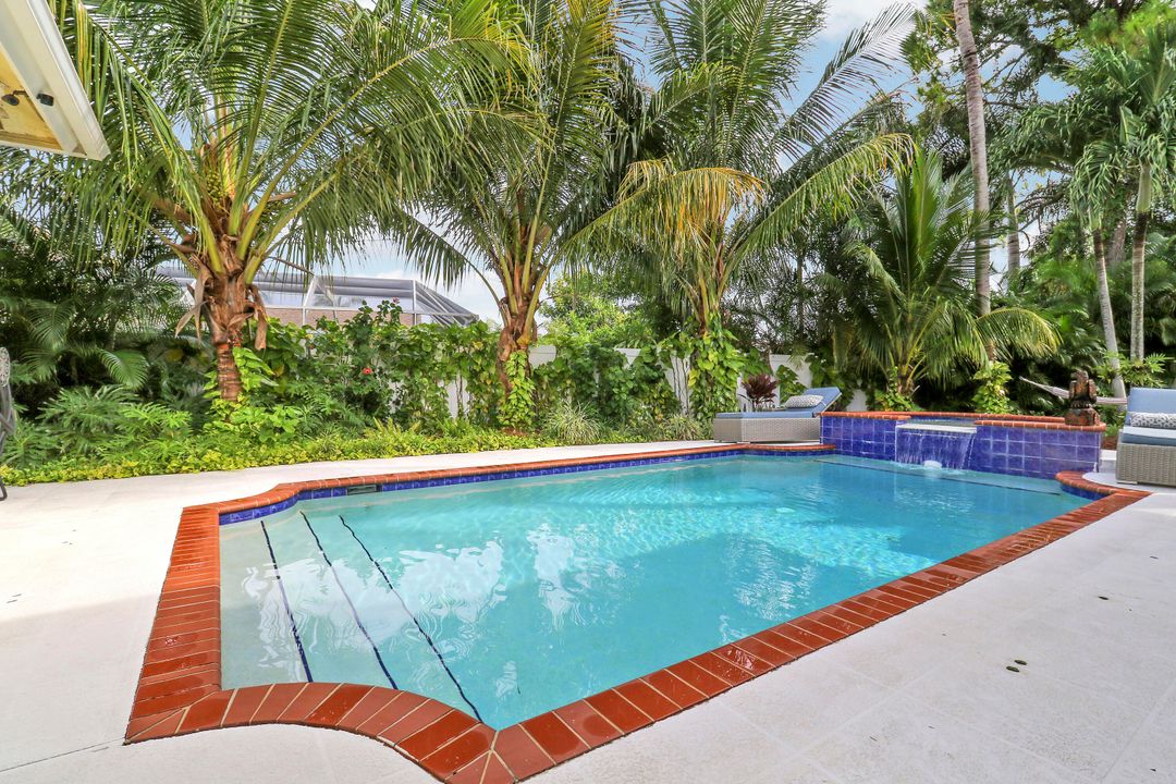 For Rent: $12,500 (4 beds, 3 baths, 2395 Square Feet)