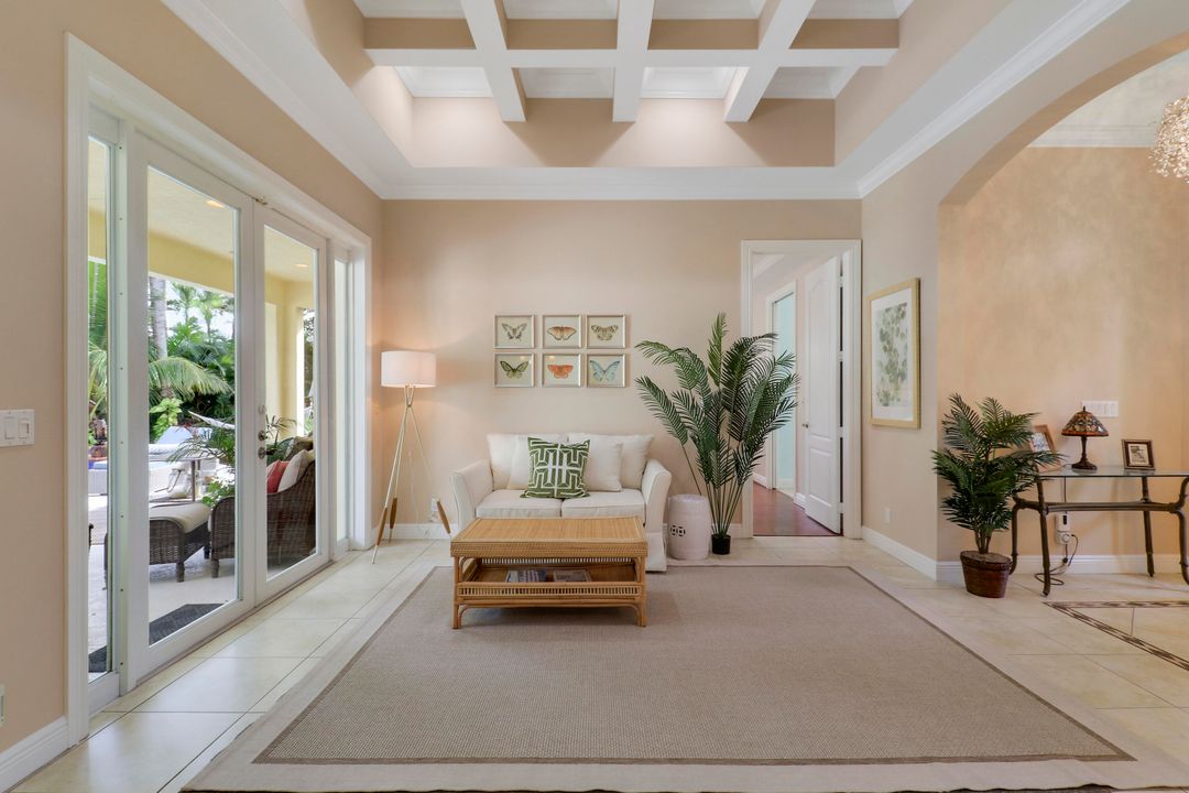 For Rent: $12,500 (4 beds, 3 baths, 2395 Square Feet)