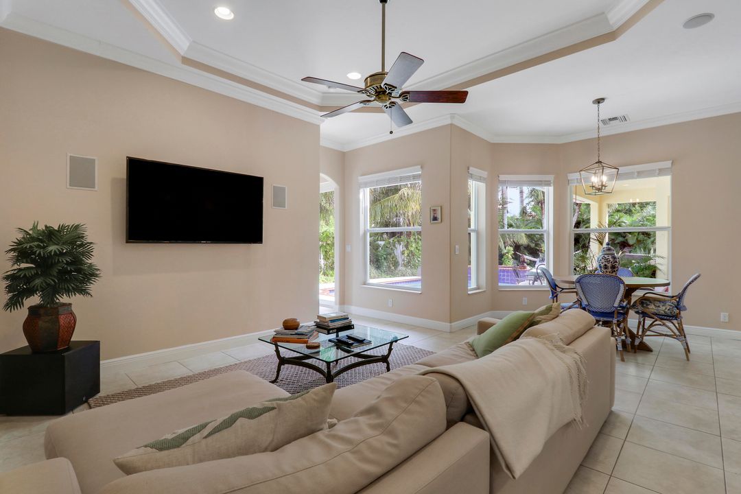 For Rent: $12,500 (4 beds, 3 baths, 2395 Square Feet)